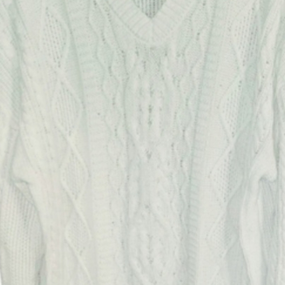 Time & Tru White v neck sweater size Xl nwot - Picture 5 of 6